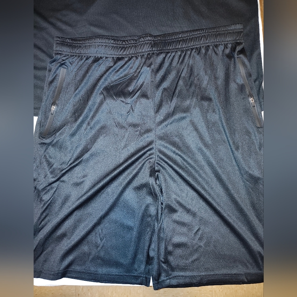 Men's Black Athletic Shorts Set - Picture 4 of 5